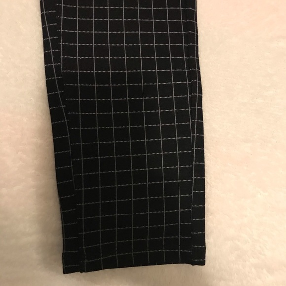 SO plaid pants - Picture 3 of 6